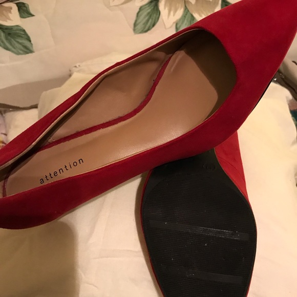 Attention Red Suede like Pumps size 9 - Picture 4 of 10